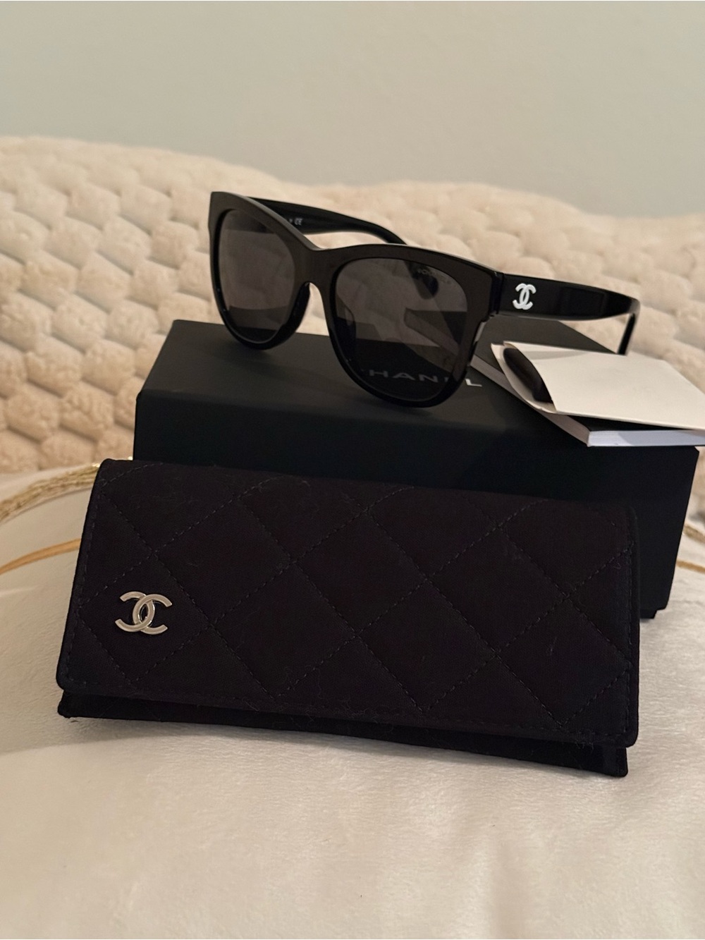🔥CHANEL Black Frame CC Logo Sunglasses-5380 Full inclusion 🔥